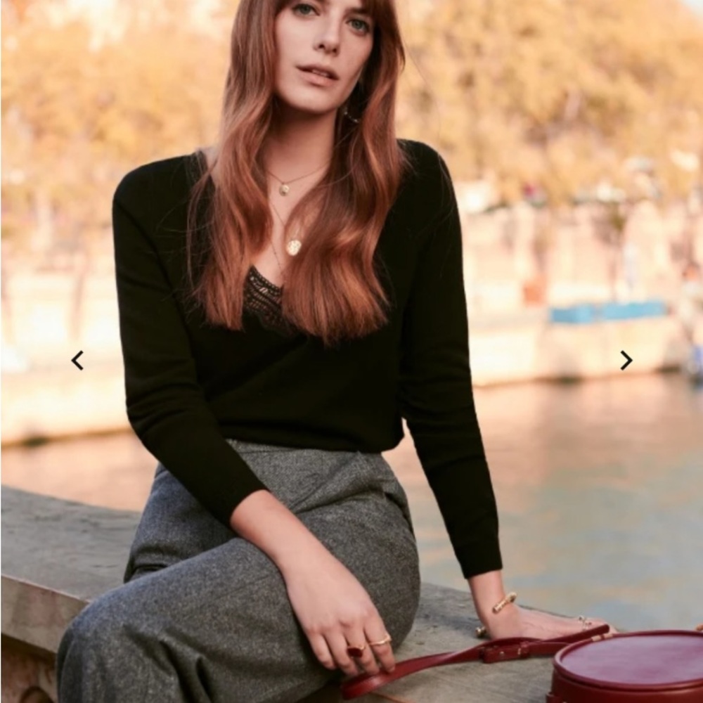 Sezane Sweater. Absolutely Beautiful !!!